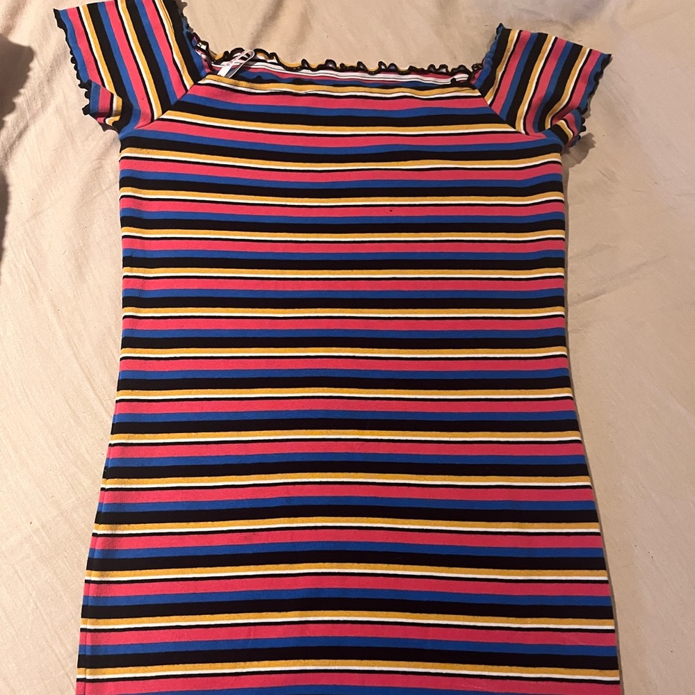 GUESS XL MINI DRESS MULTICOLOUR IN EUC.